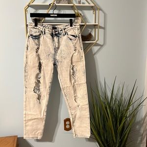 Acid Wash Distressed Boyfriend Jeans